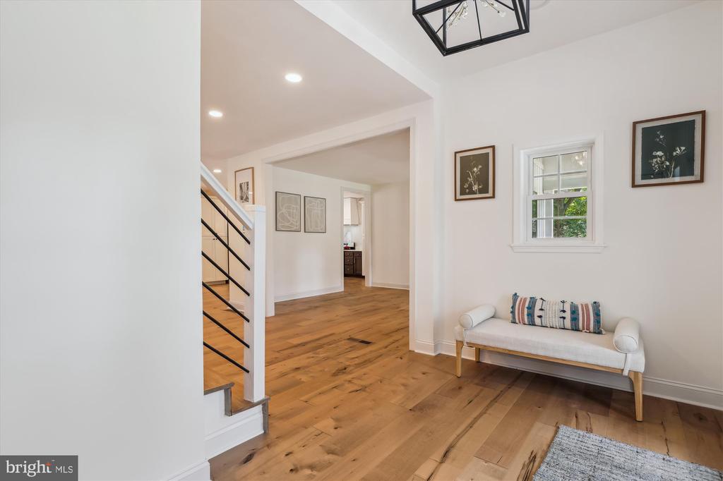 3908 WOODLEY DRIVE
