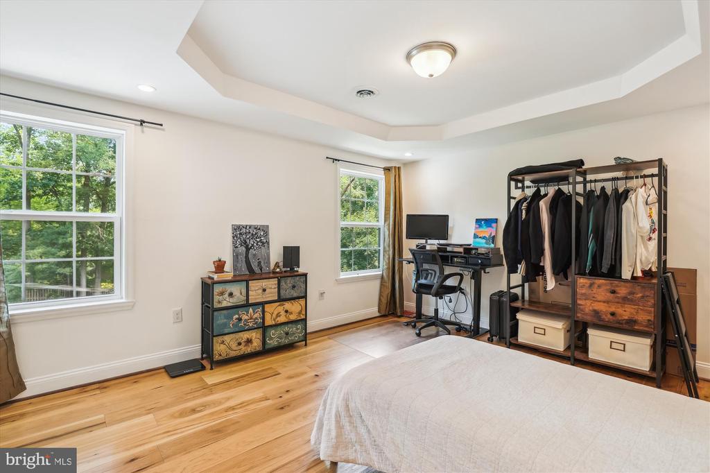 3908 WOODLEY DRIVE