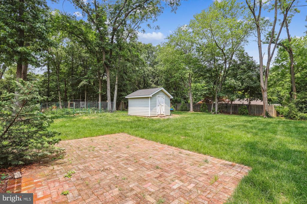 3908 WOODLEY DRIVE