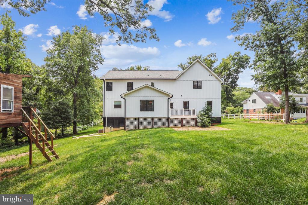3908 WOODLEY DRIVE