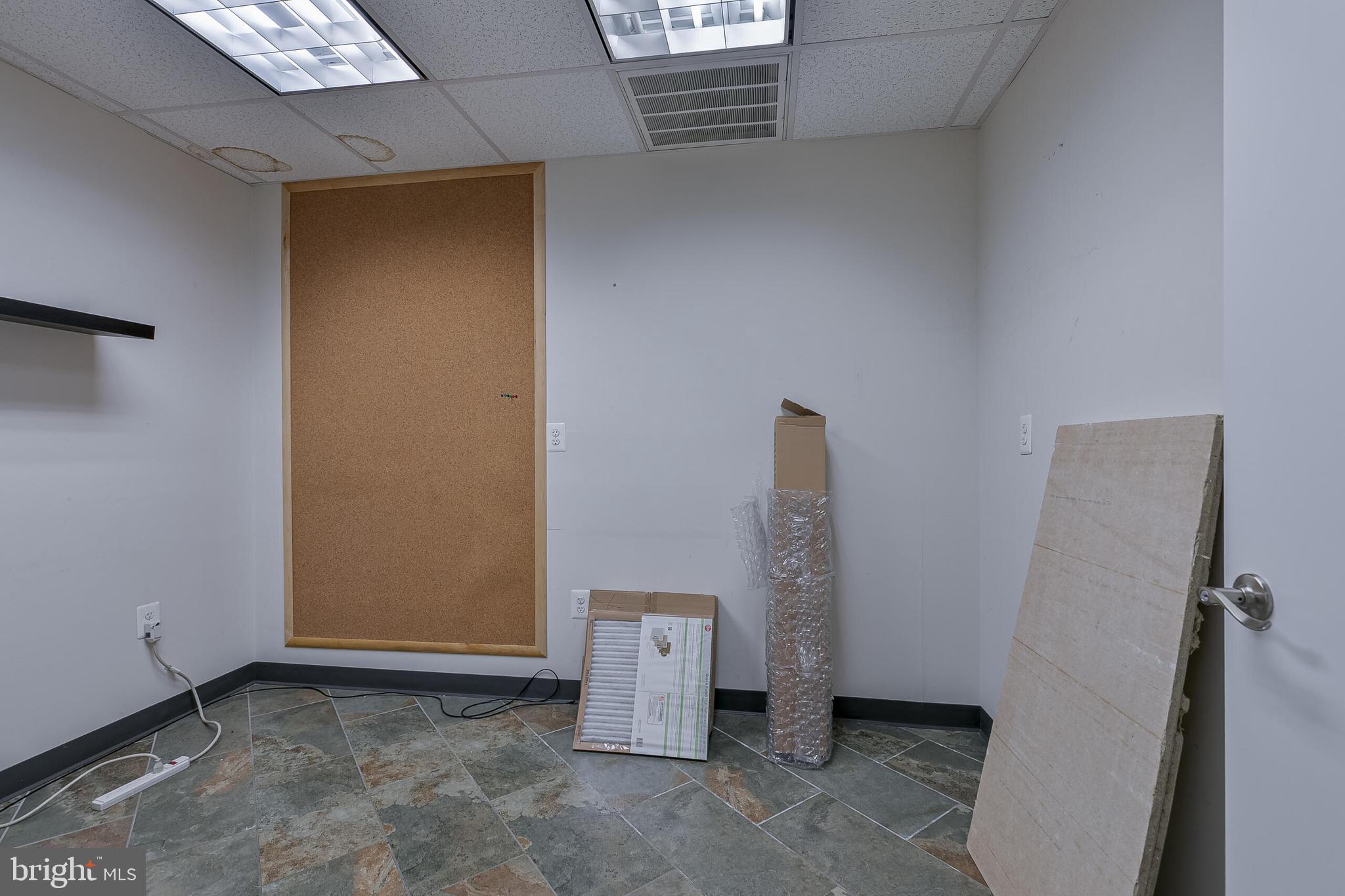 7200 TELEGRAPH SQUARE DRIVE R 7200R