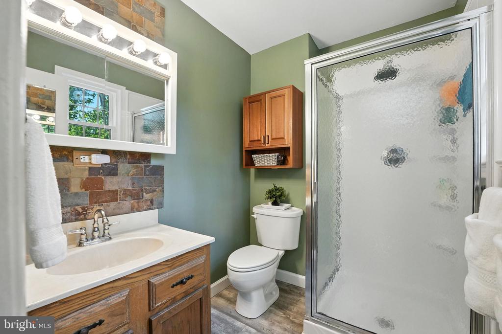 5105 LINETTE LANE