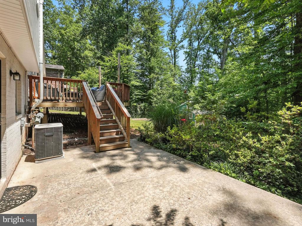 5105 LINETTE LANE
