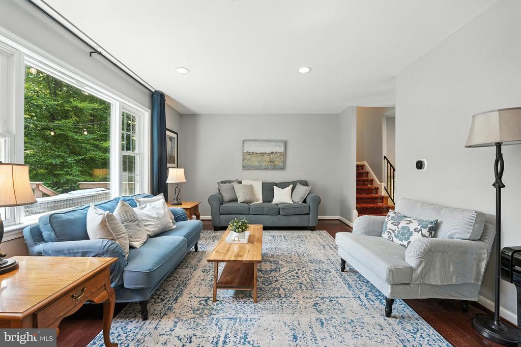 5105 LINETTE LANE