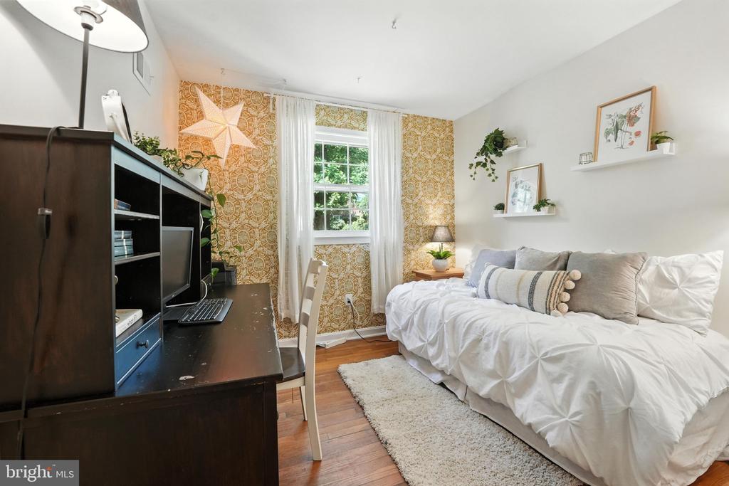 5105 LINETTE LANE