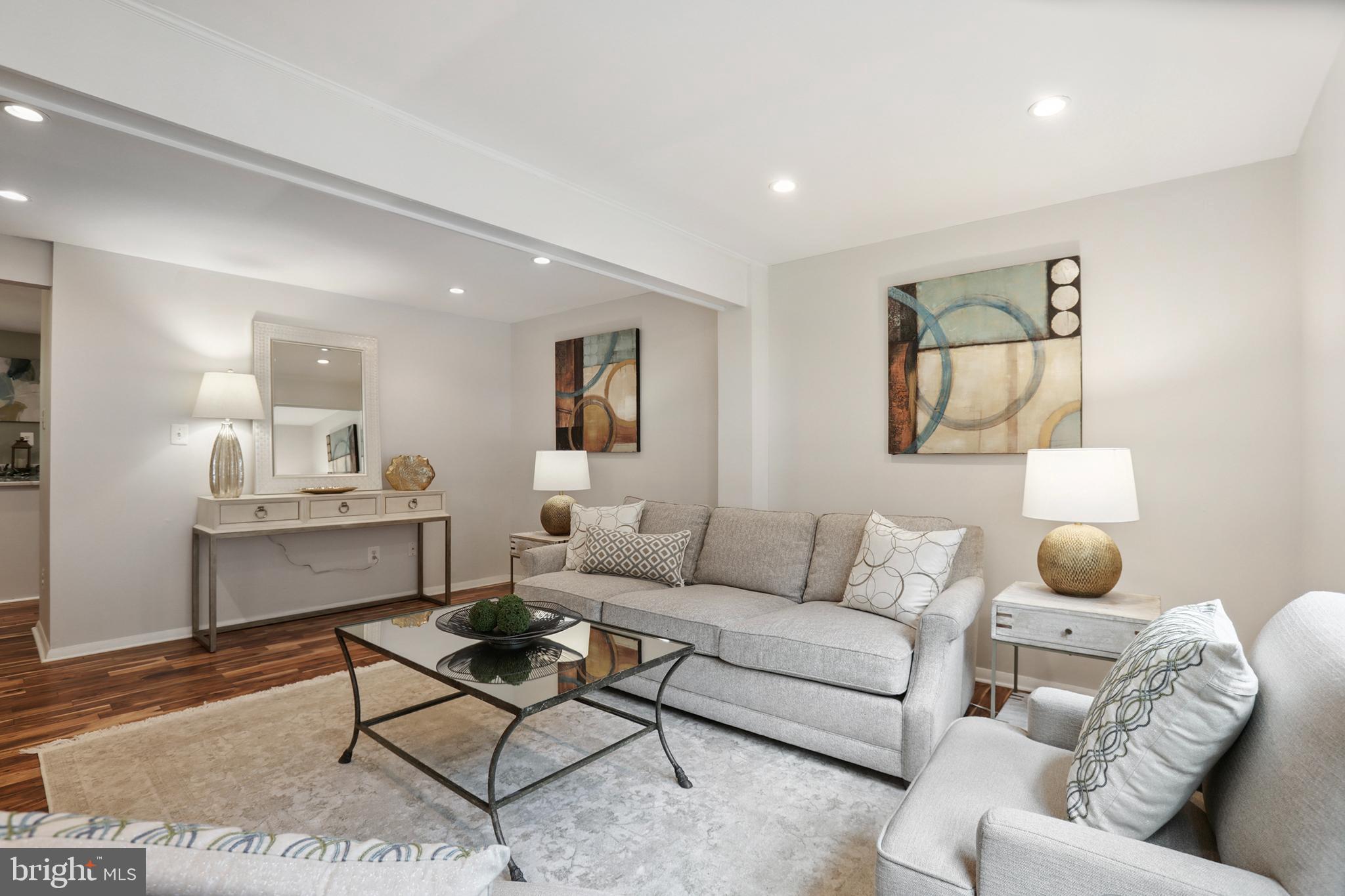 2307 MIDDLE CREEK LANE