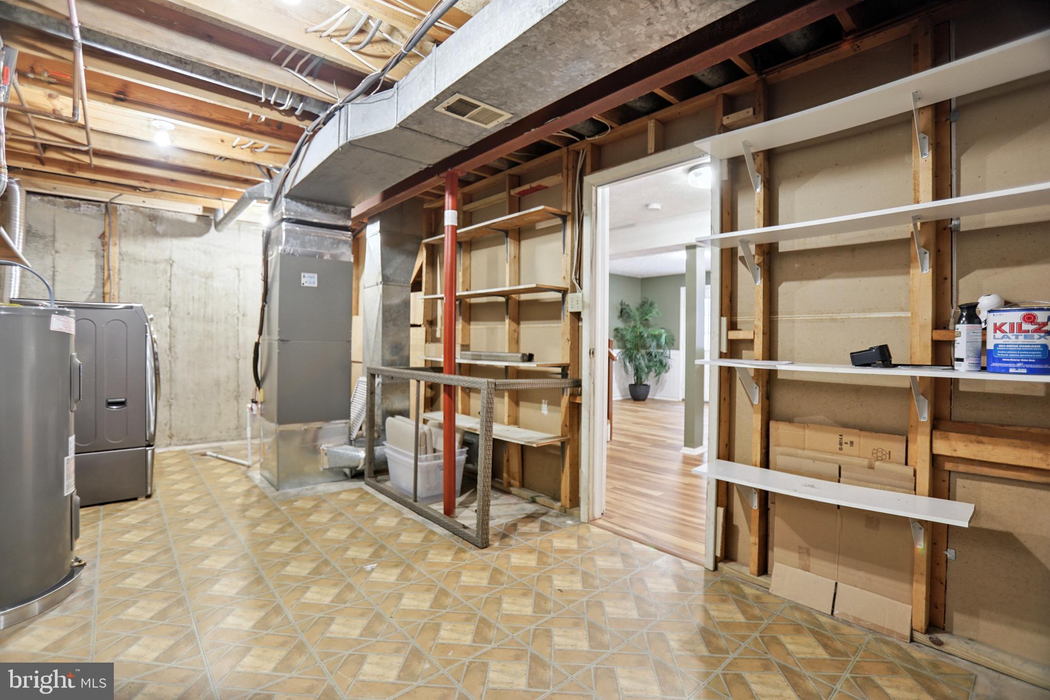 2307 MIDDLE CREEK LANE