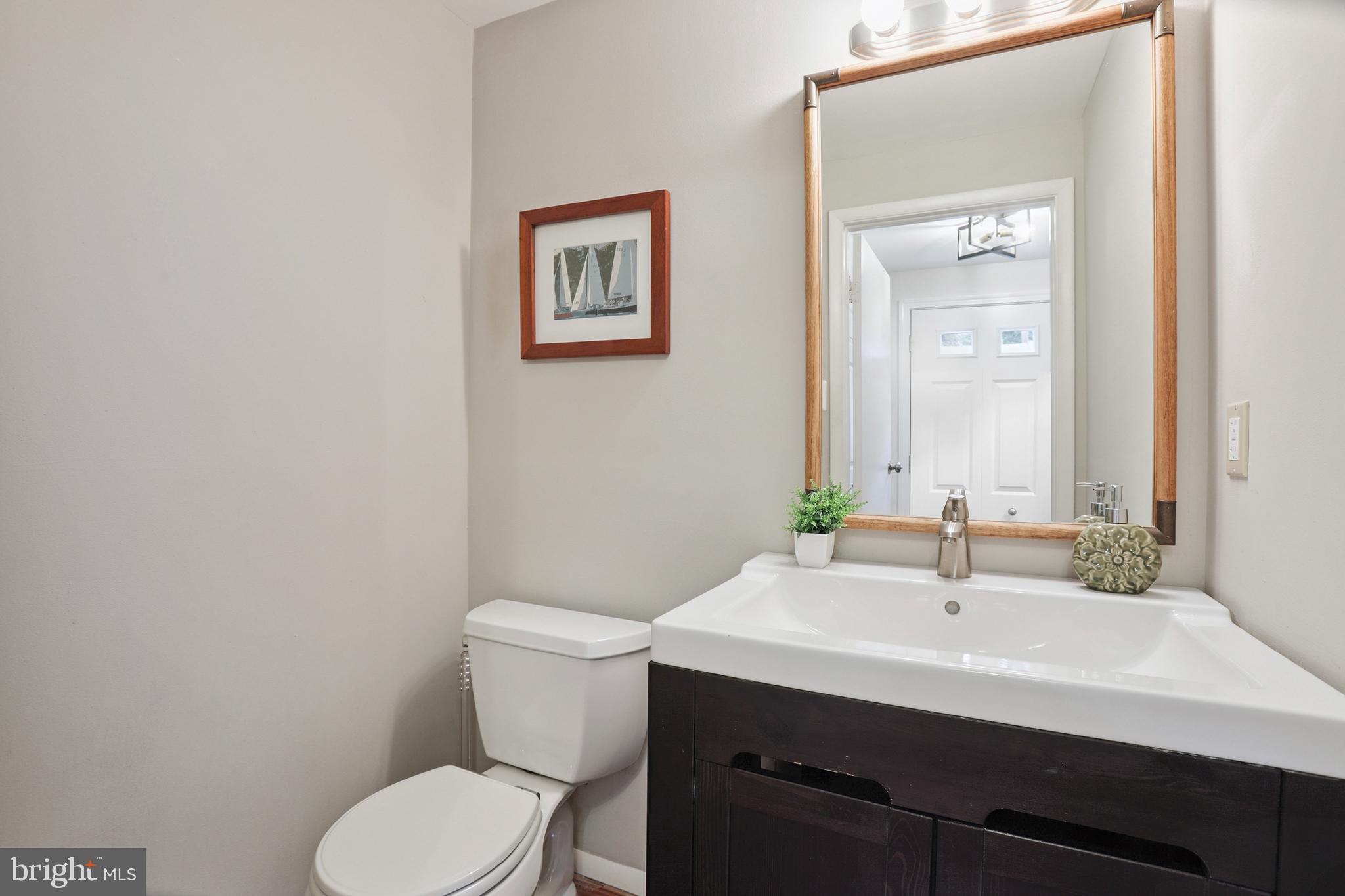 2307 MIDDLE CREEK LANE