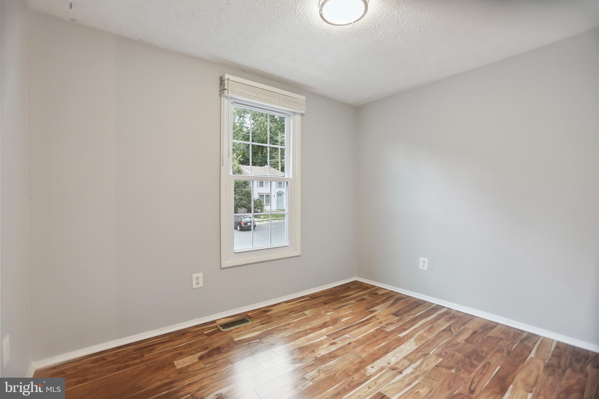 2307 MIDDLE CREEK LANE