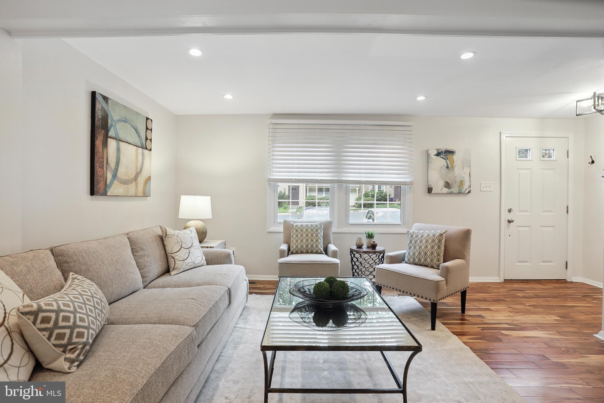 2307 MIDDLE CREEK LANE