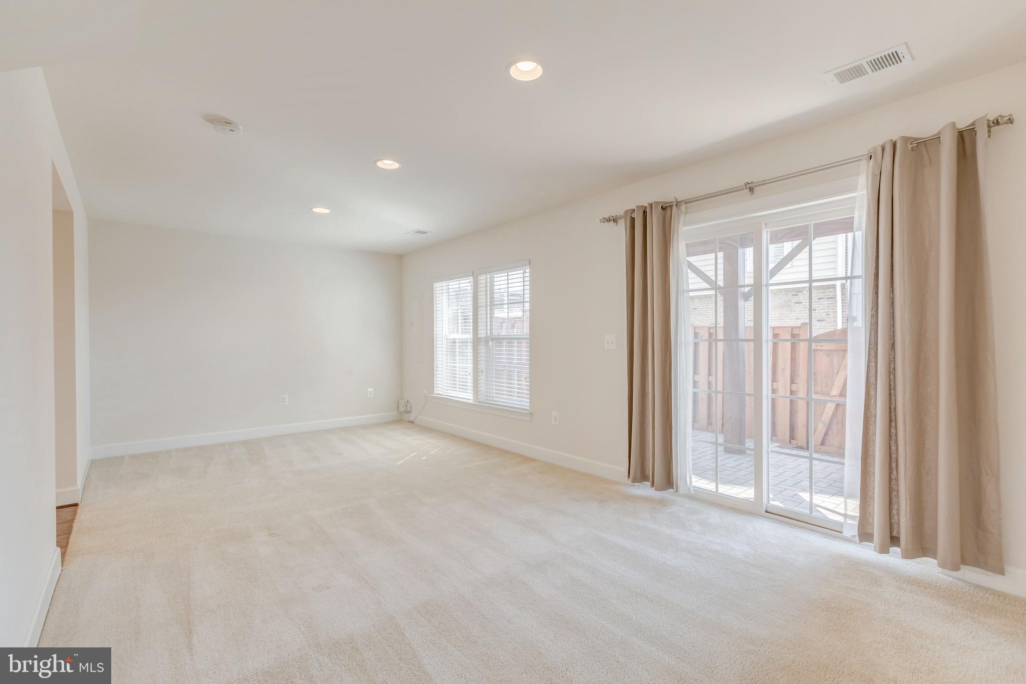 6266 SUMMIT POINT COURT