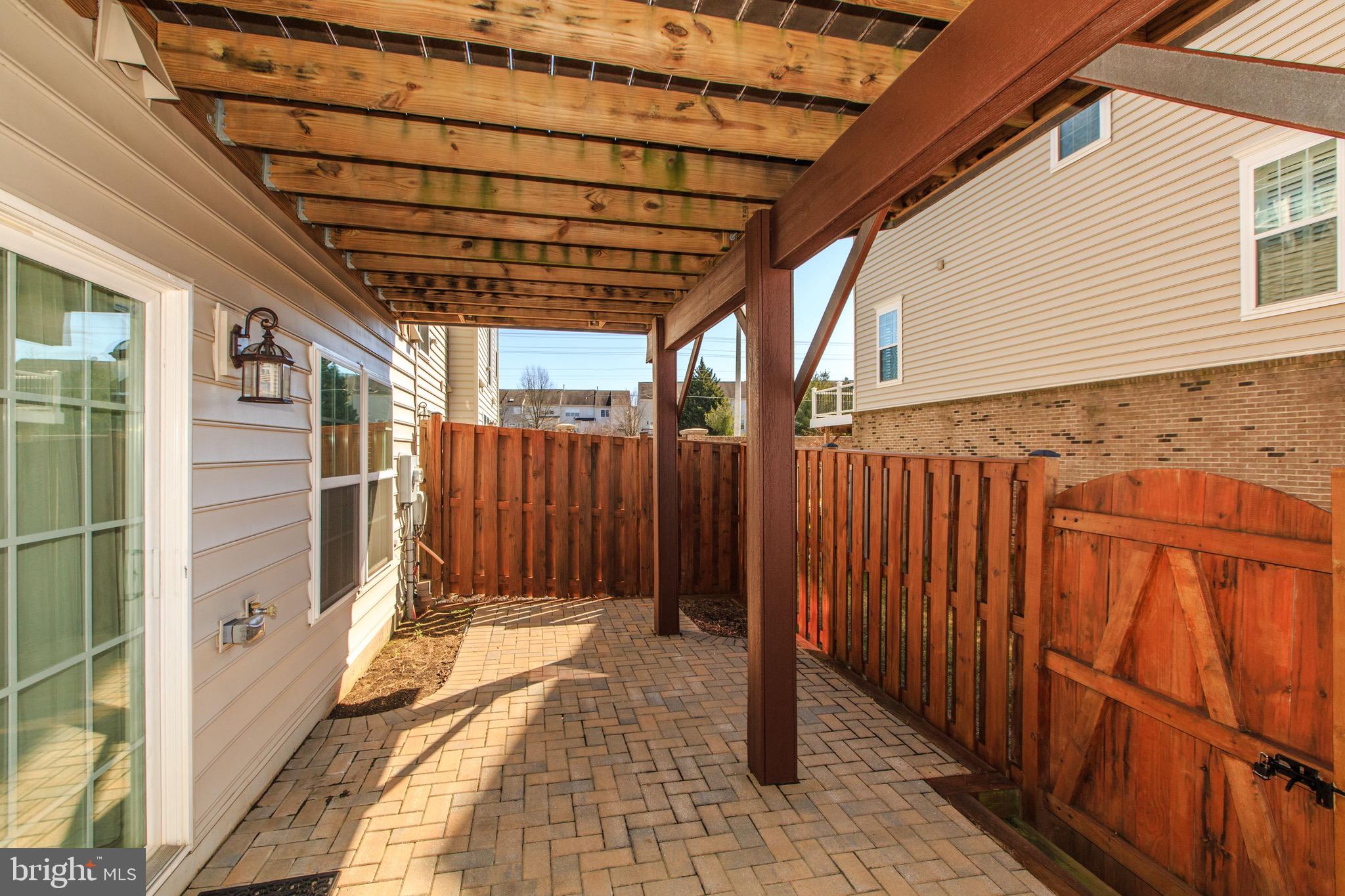 6266 SUMMIT POINT COURT