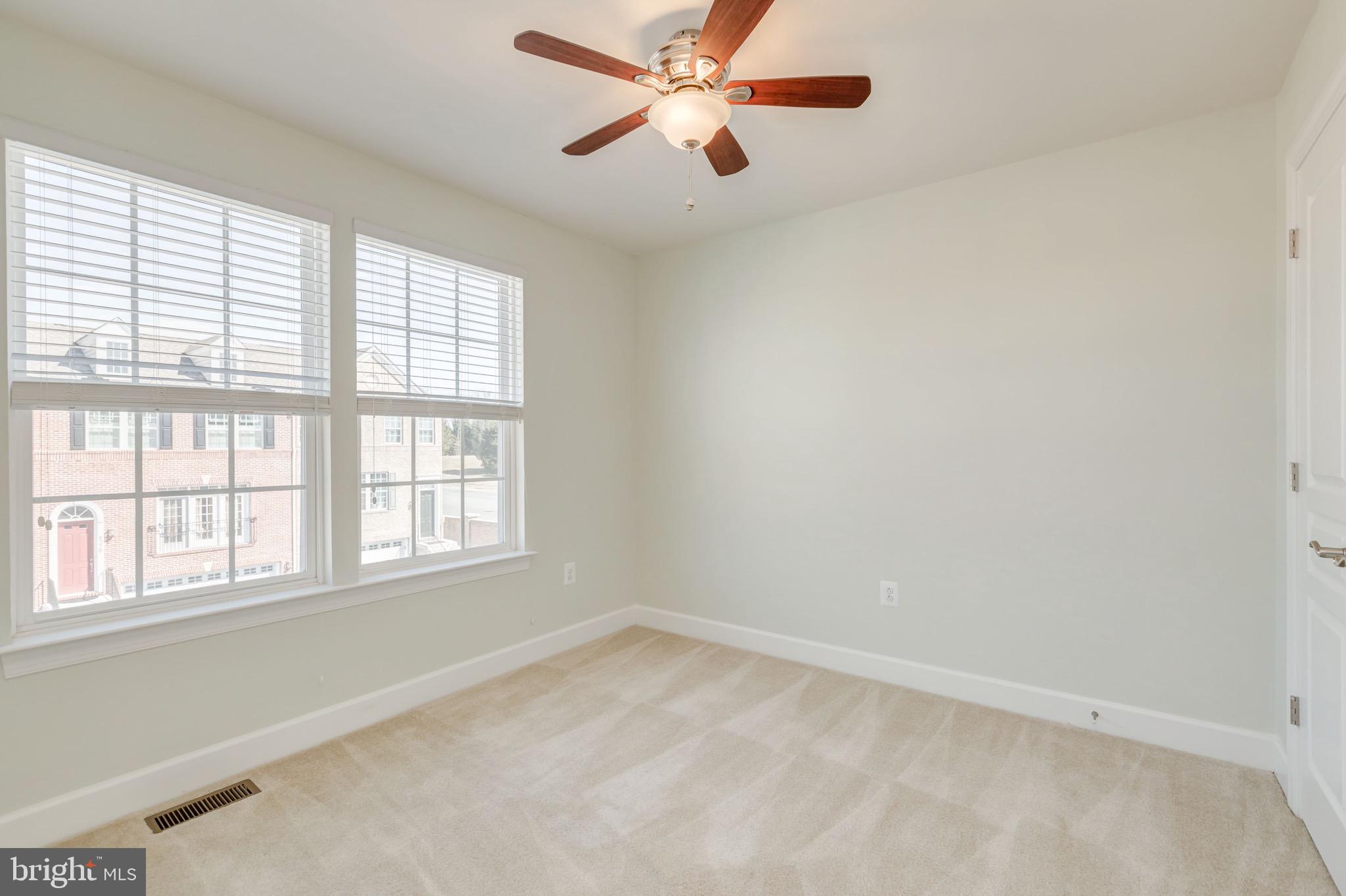 6266 SUMMIT POINT COURT