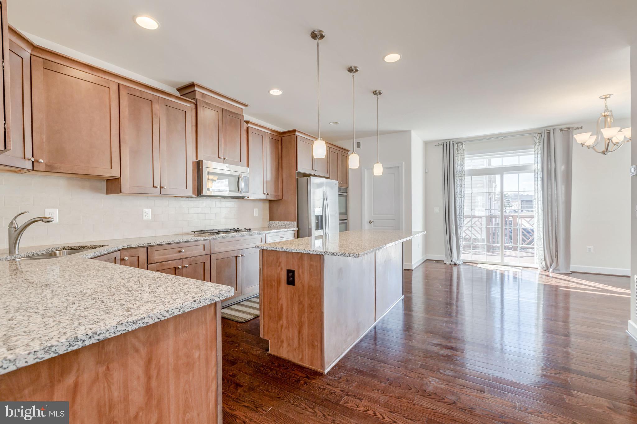 6266 SUMMIT POINT COURT