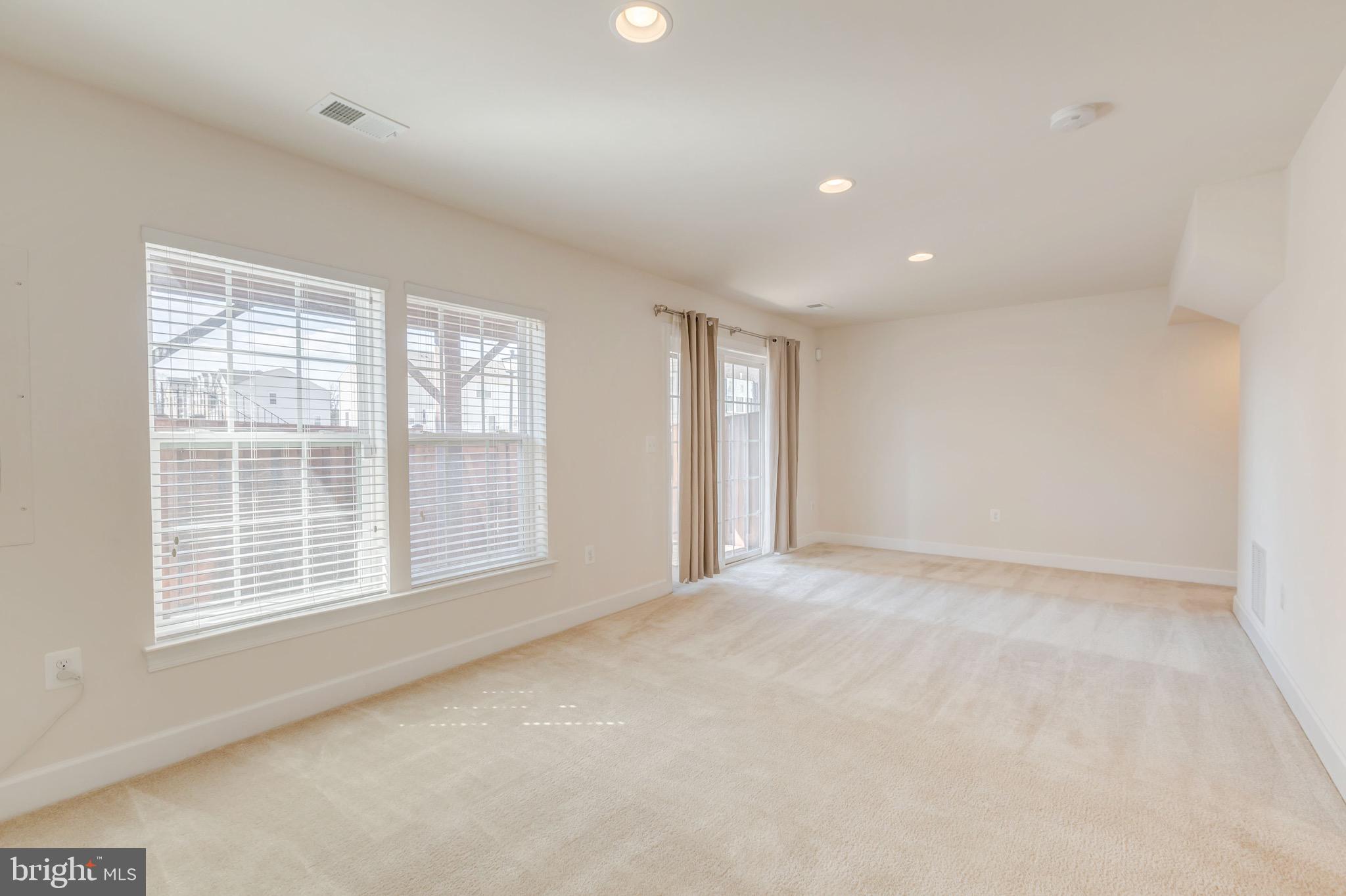 6266 SUMMIT POINT COURT