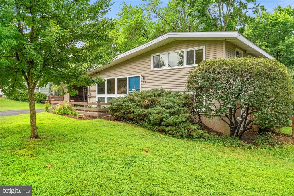 4013 JAVINS DRIVE