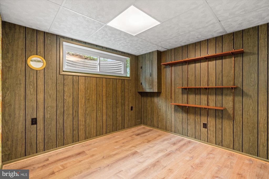 4013 JAVINS DRIVE