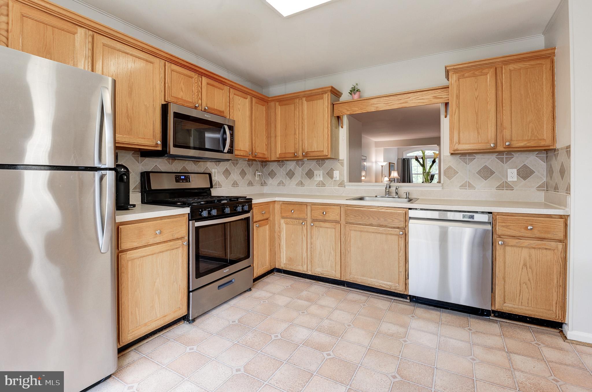 8632 BEECH HOLLOW LANE