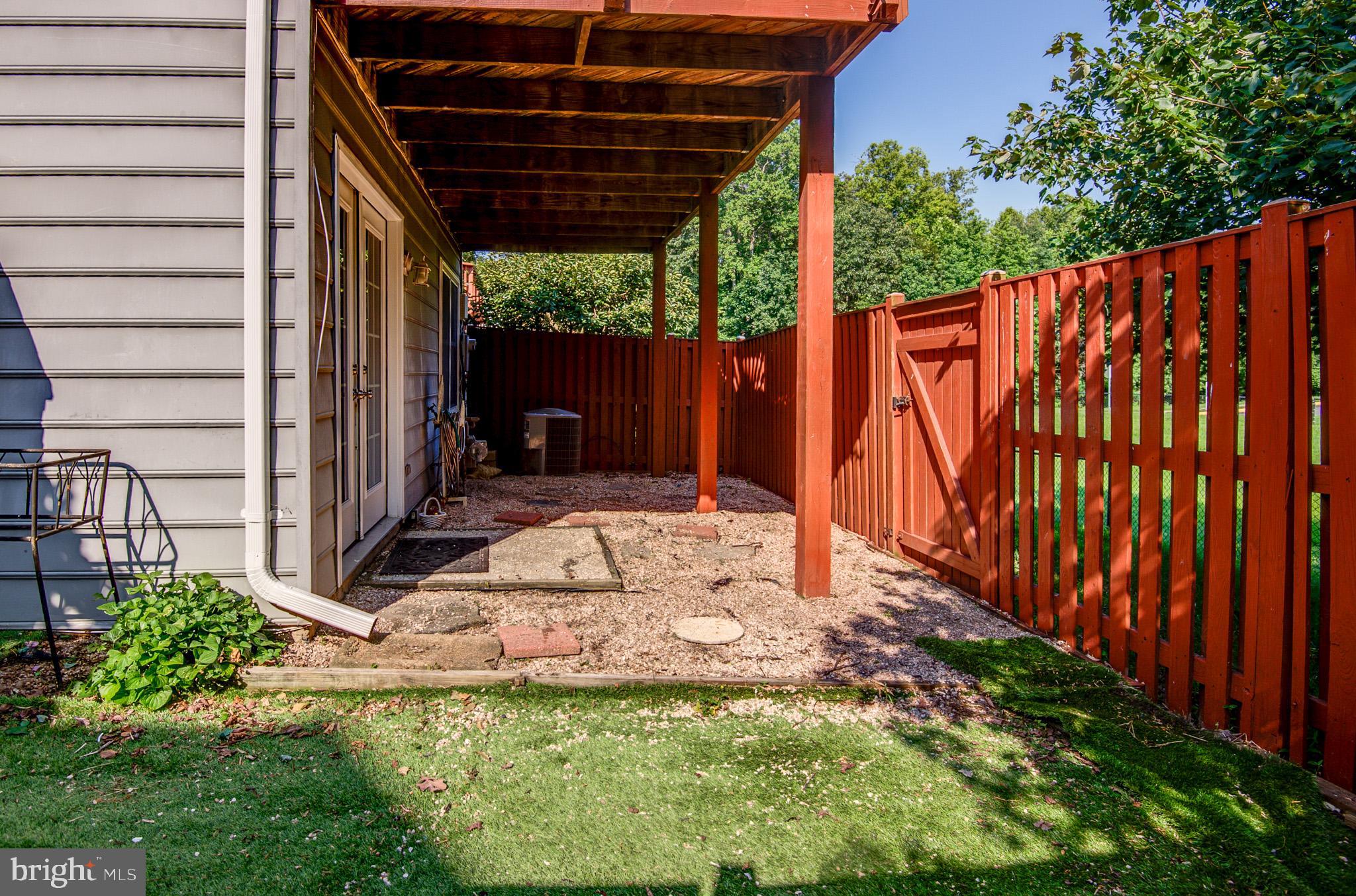 8632 BEECH HOLLOW LANE