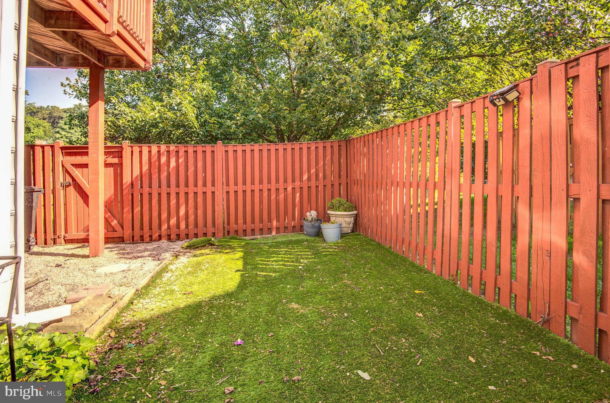 8632 BEECH HOLLOW LANE