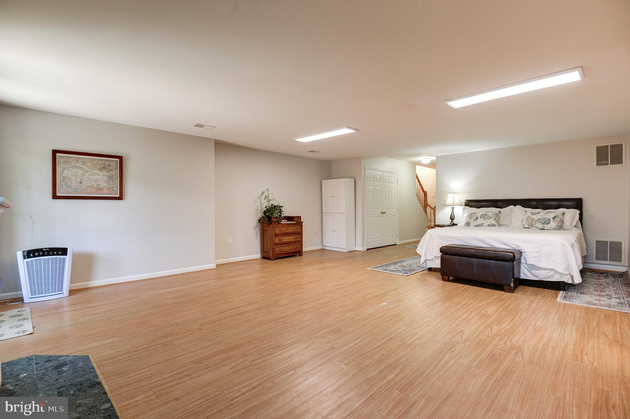 8632 BEECH HOLLOW LANE