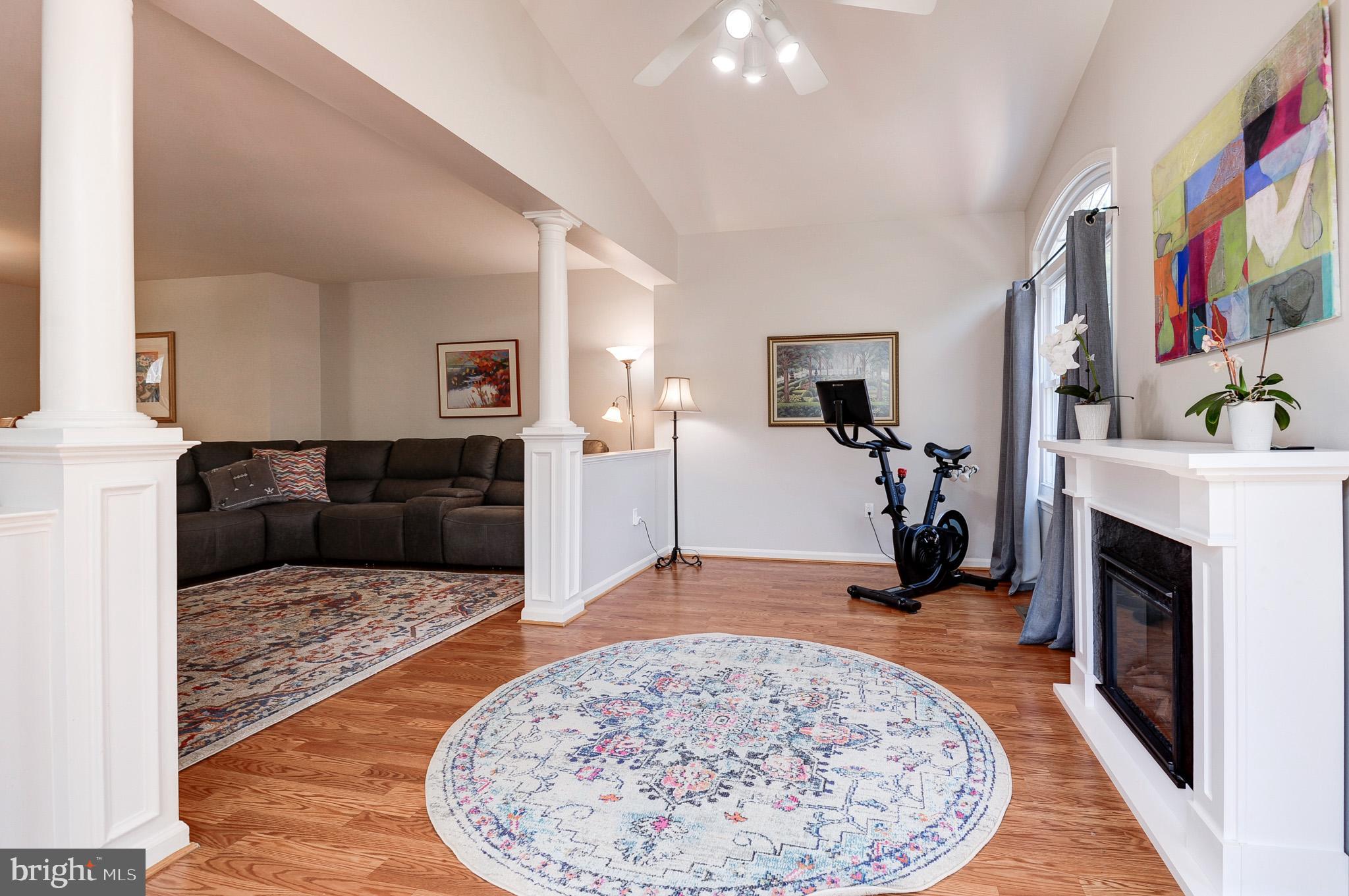 8632 BEECH HOLLOW LANE