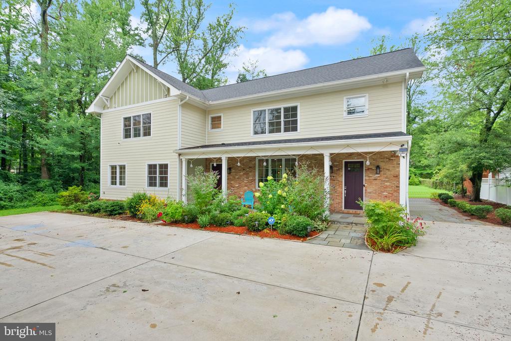 5104 BIRCH LANE