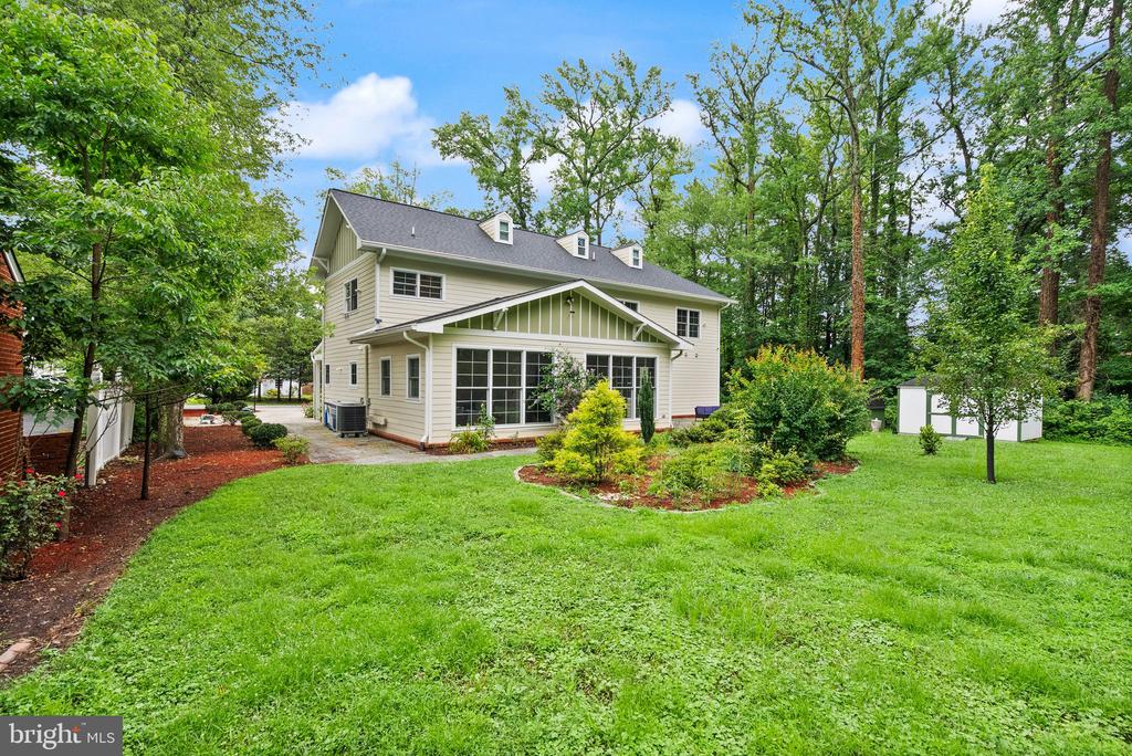 5104 BIRCH LANE