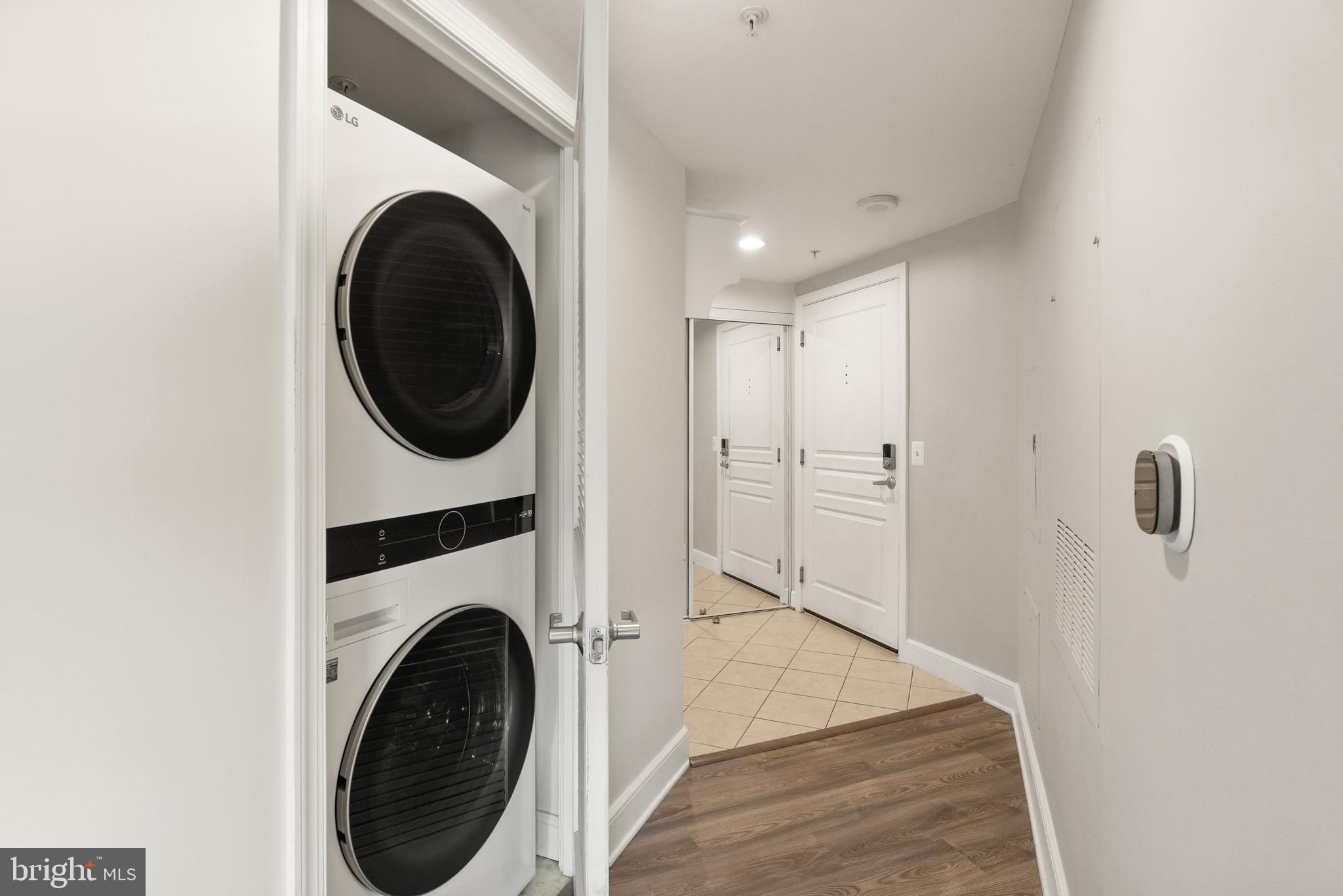 2451 MIDTOWN AVENUE 718