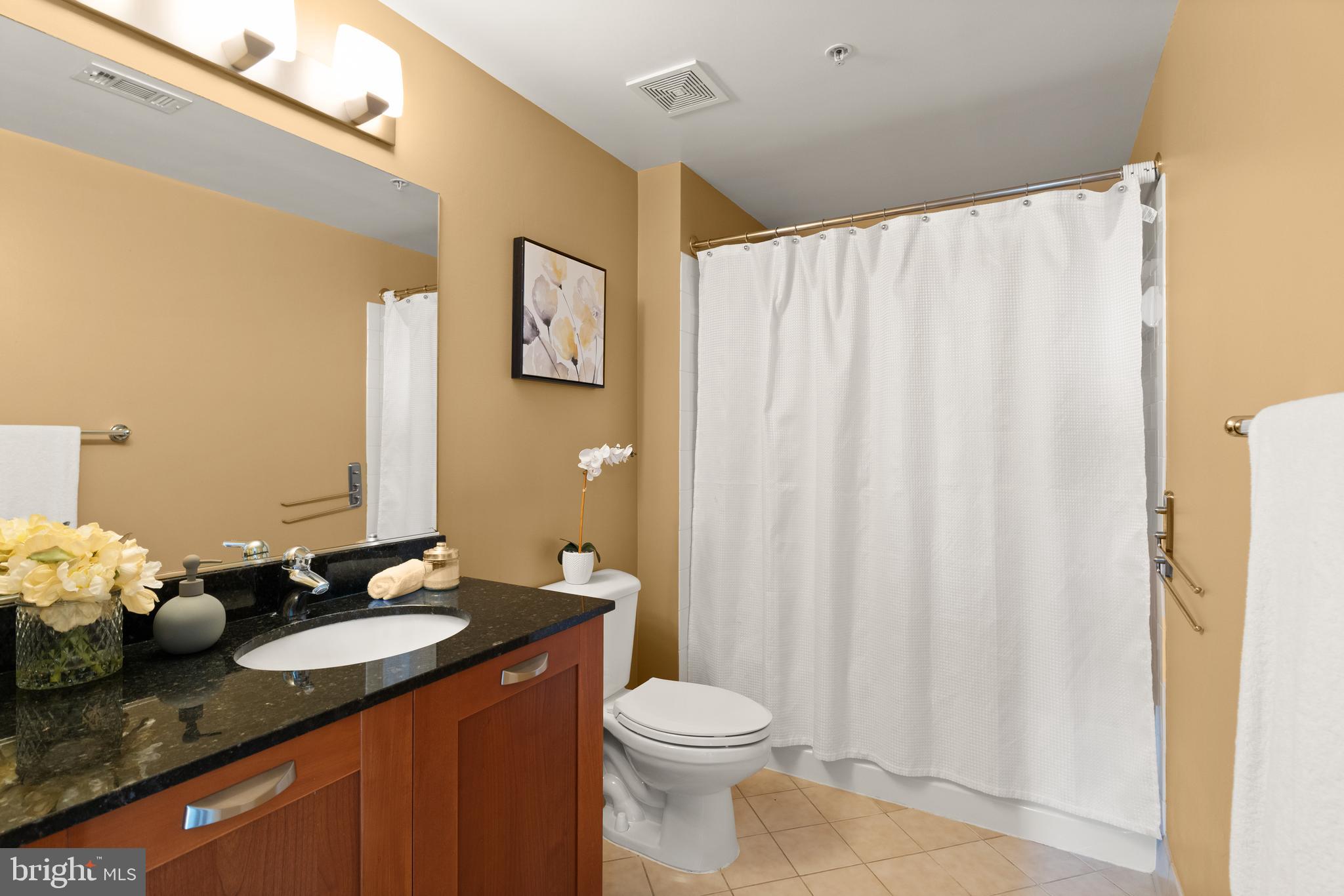 2451 MIDTOWN AVENUE 718