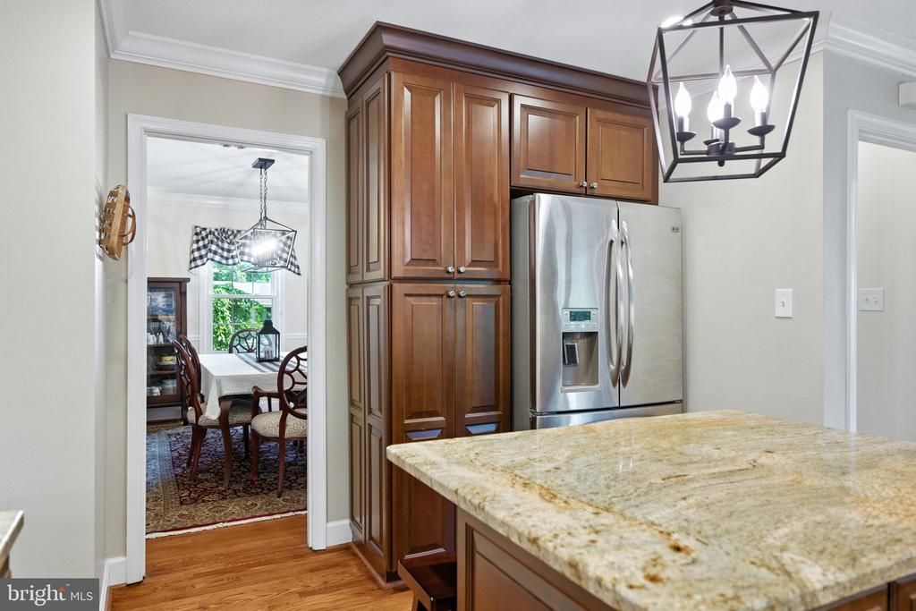8323 EPINARD COURT