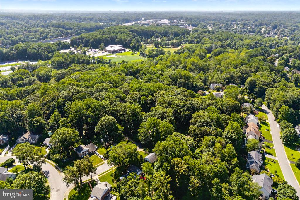 8323 EPINARD COURT