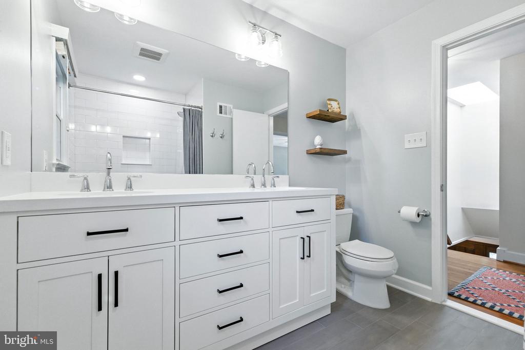 8323 EPINARD COURT