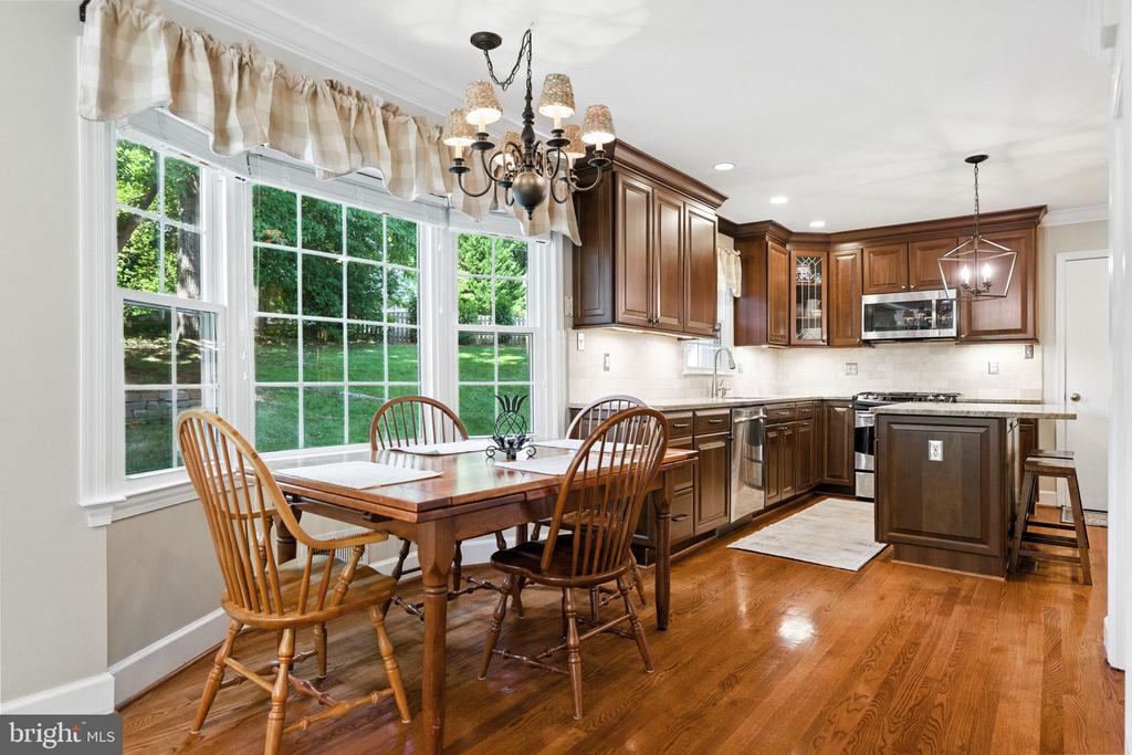 8323 EPINARD COURT