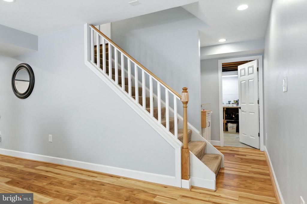 8323 EPINARD COURT