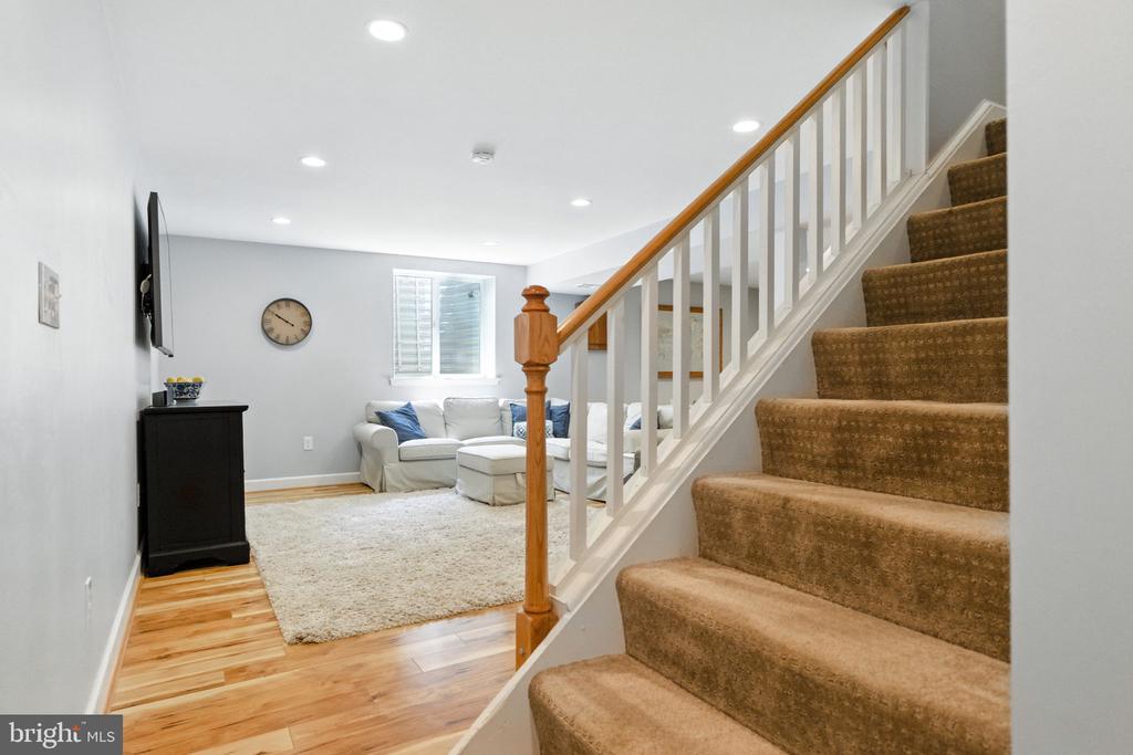 8323 EPINARD COURT