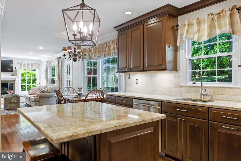 8323 EPINARD COURT