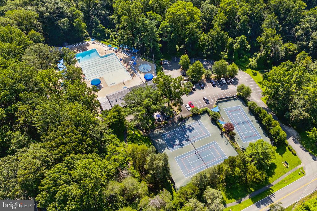 8323 EPINARD COURT