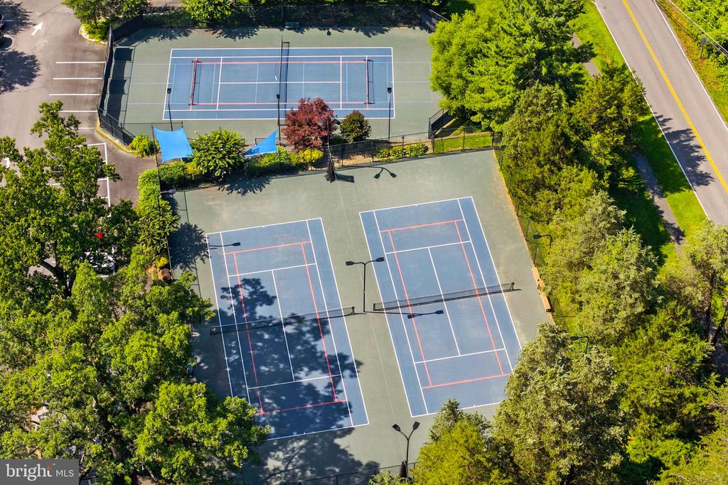8323 EPINARD COURT