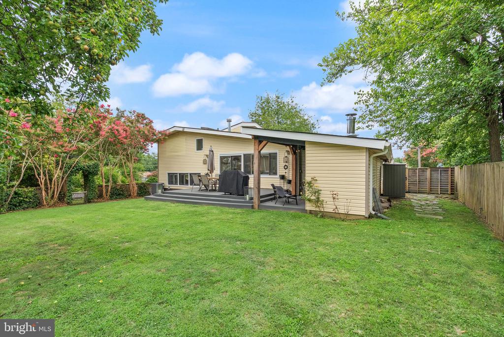 4208 JAVINS DRIVE