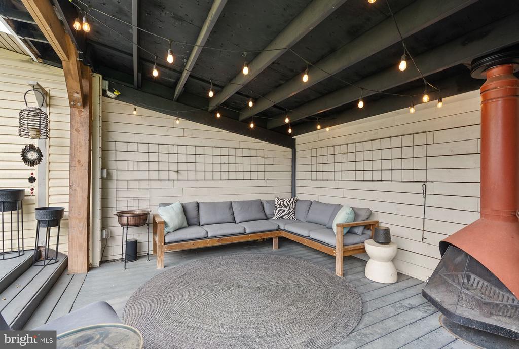 4208 JAVINS DRIVE