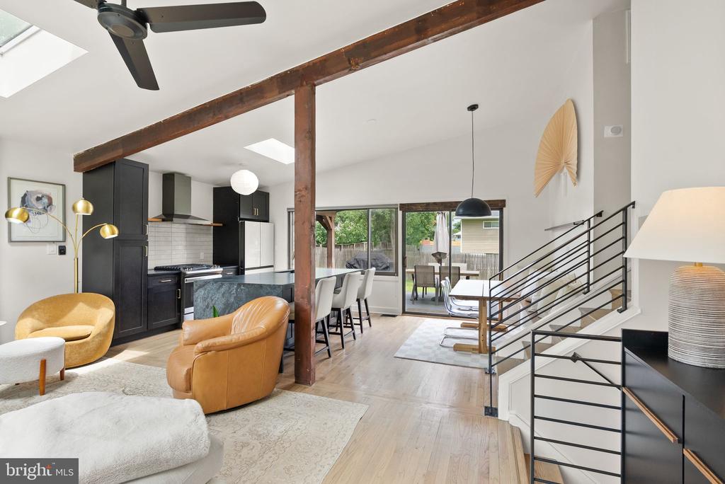 4208 JAVINS DRIVE