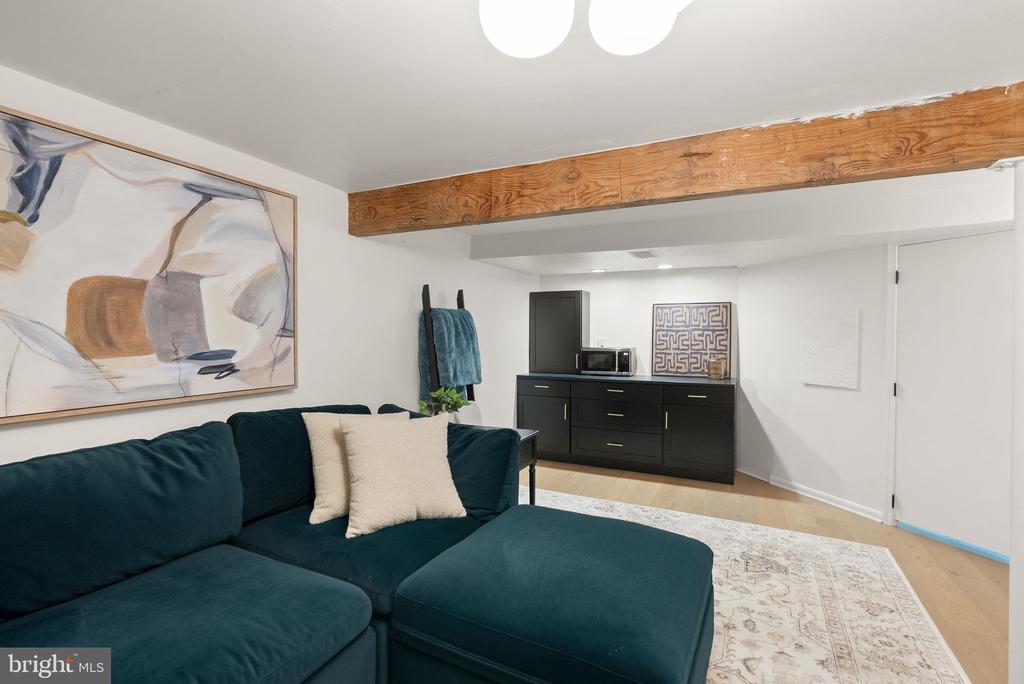 4208 JAVINS DRIVE
