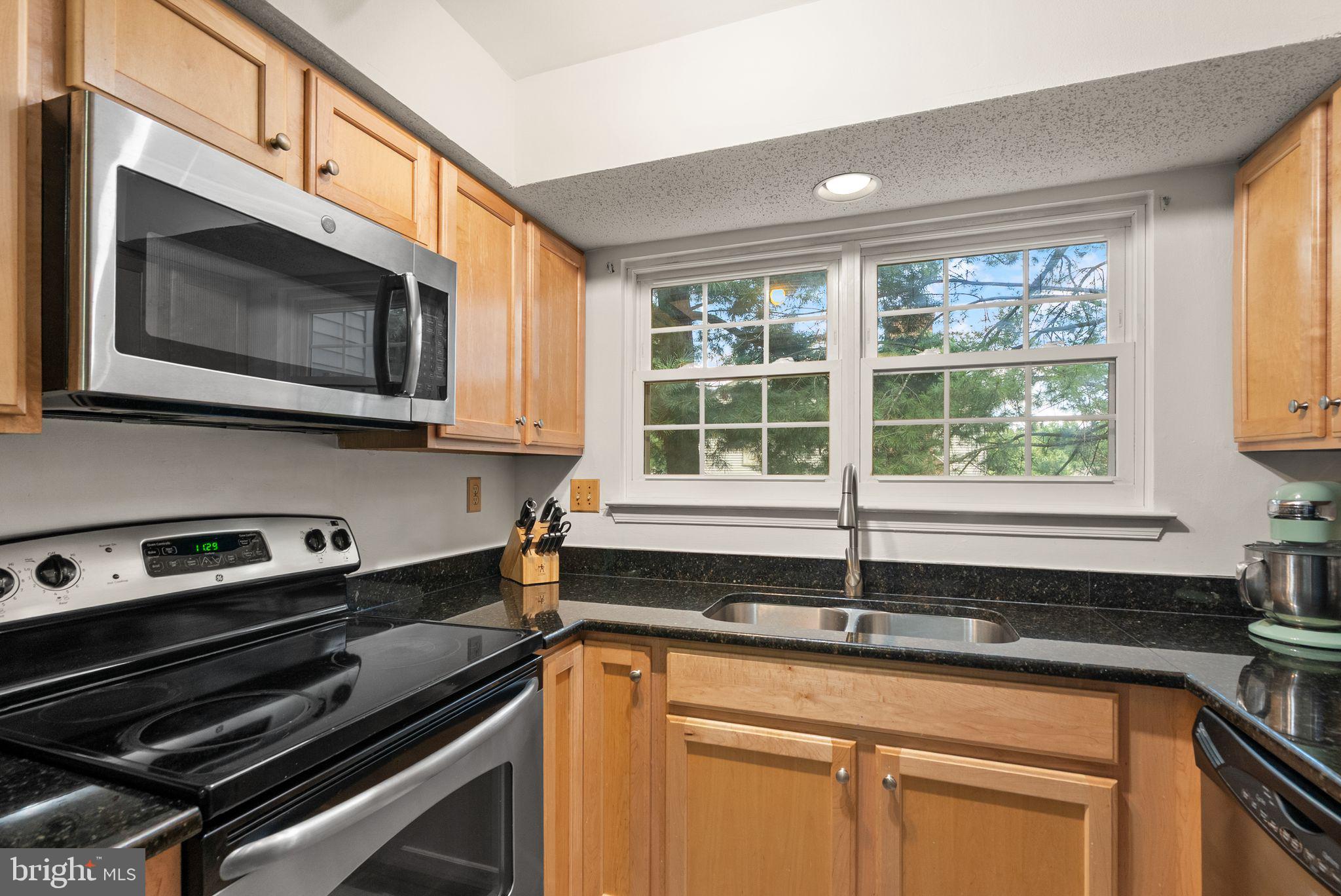 12116 GREENWAY COURT 202