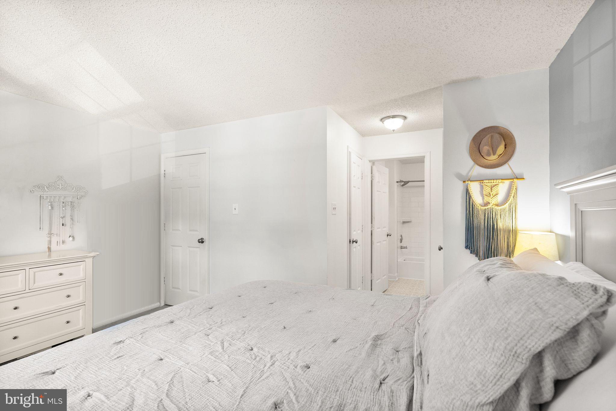 12116 GREENWAY COURT 202