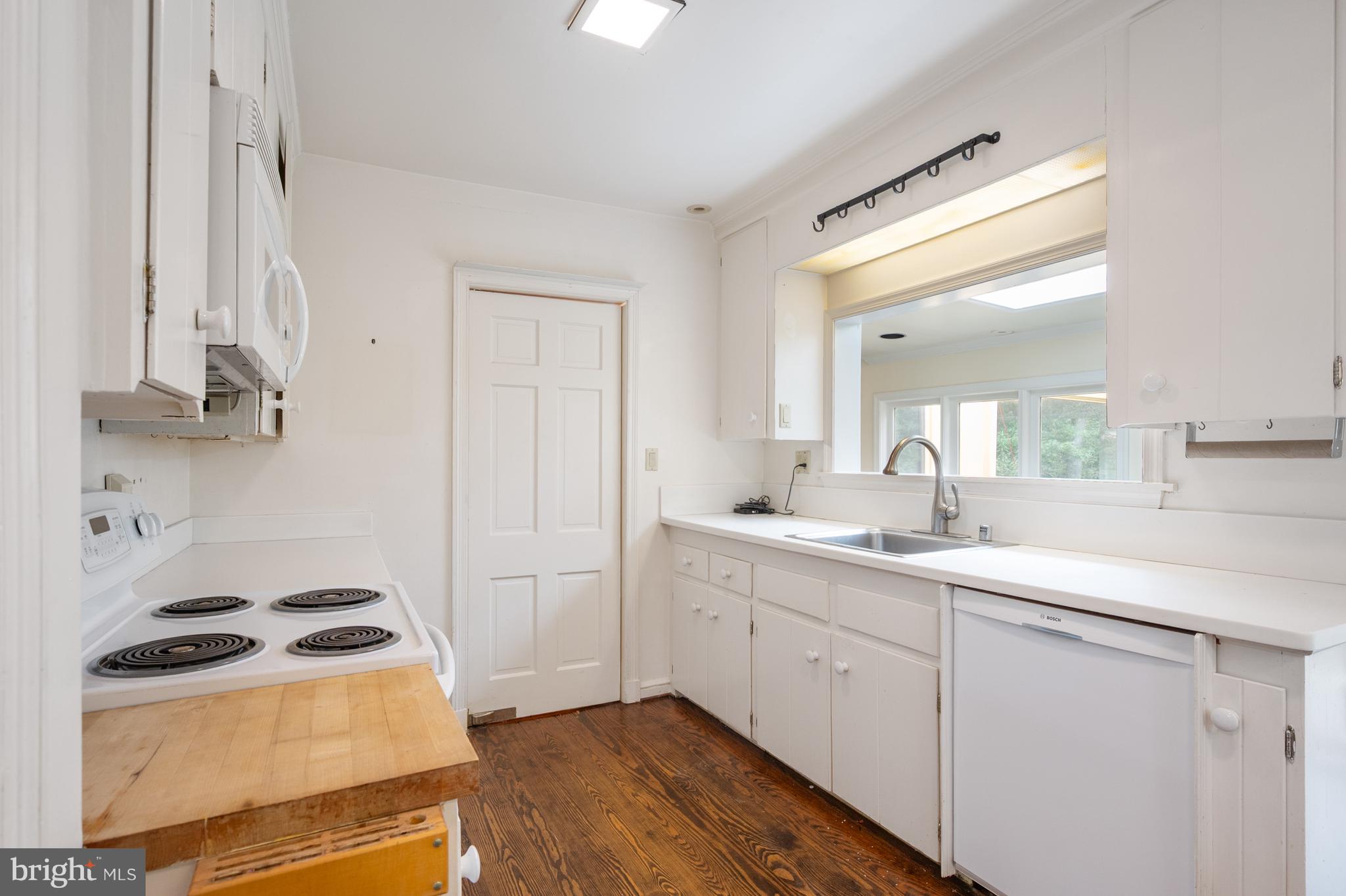 824 ARCTURUS ON THE POTOMAC