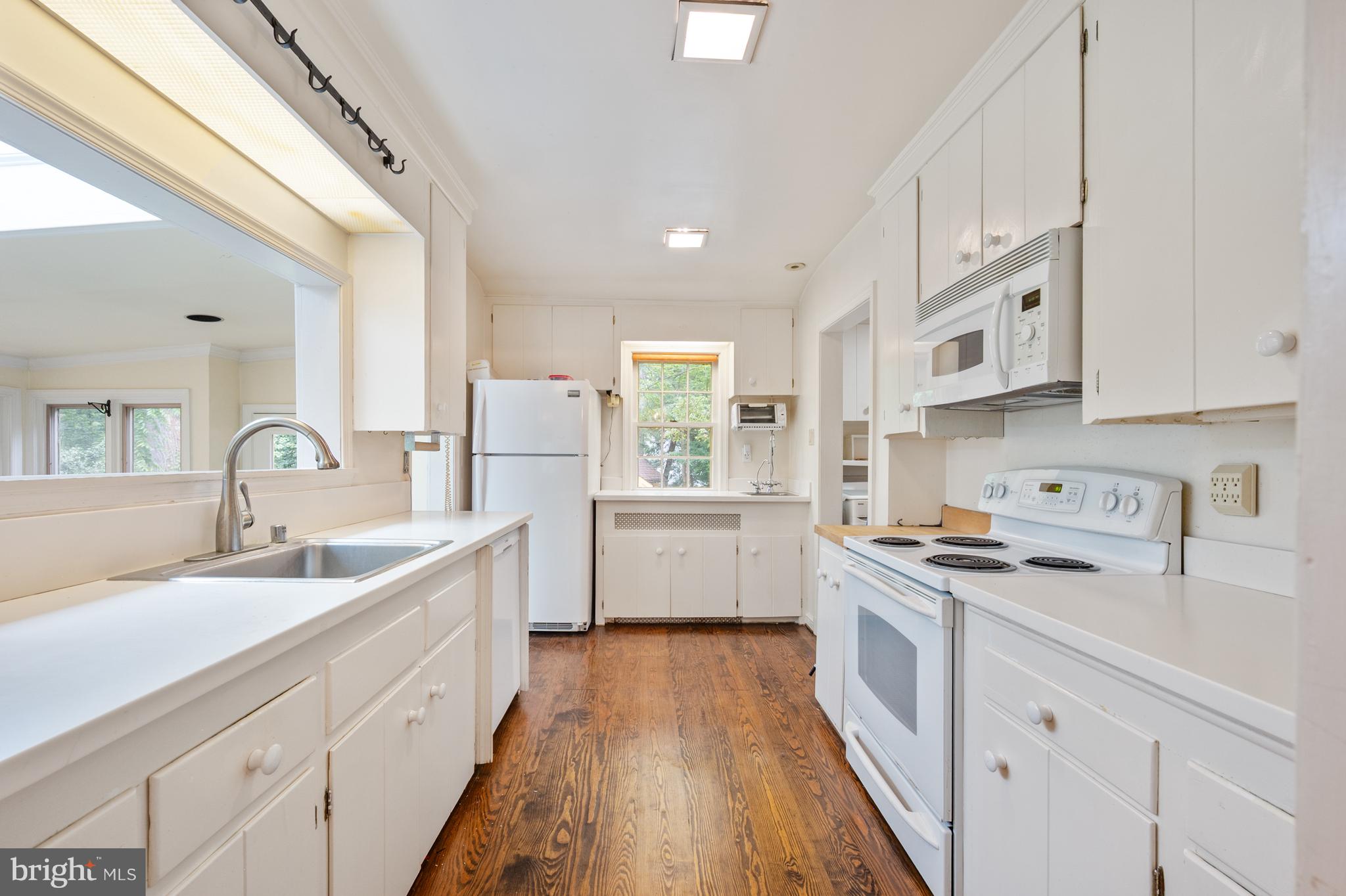 824 ARCTURUS ON THE POTOMAC