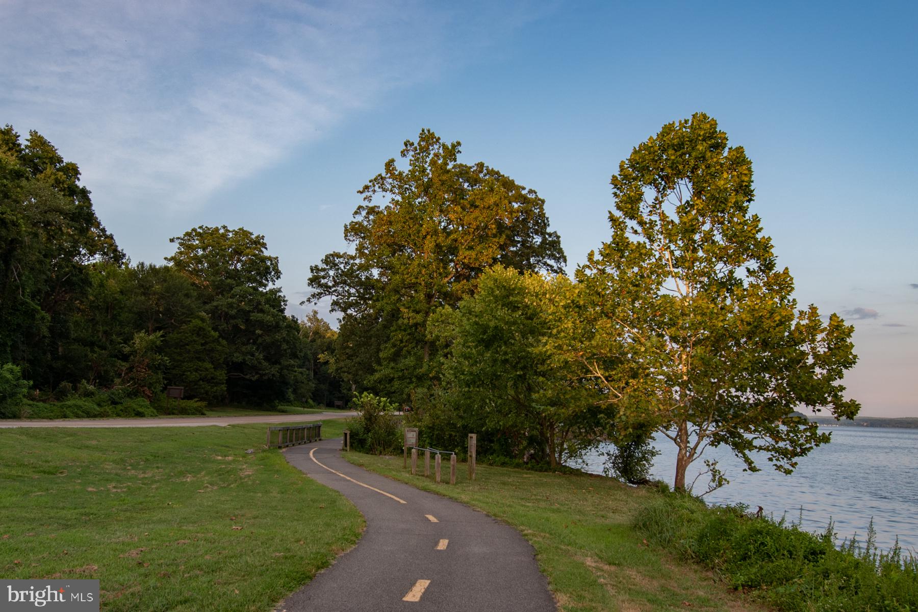 824 ARCTURUS ON THE POTOMAC