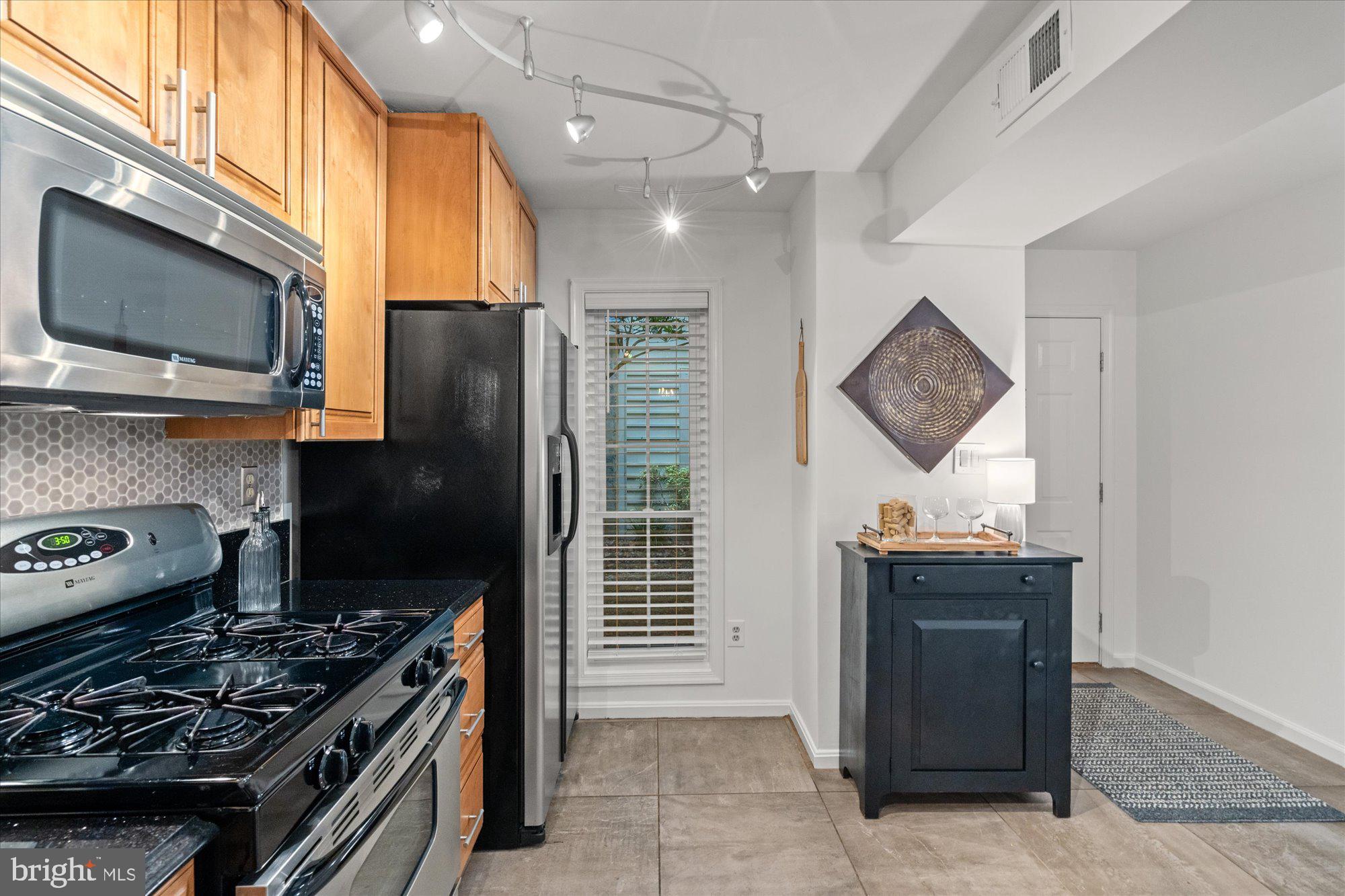 7765 WILLOW POINT DRIVE 7765