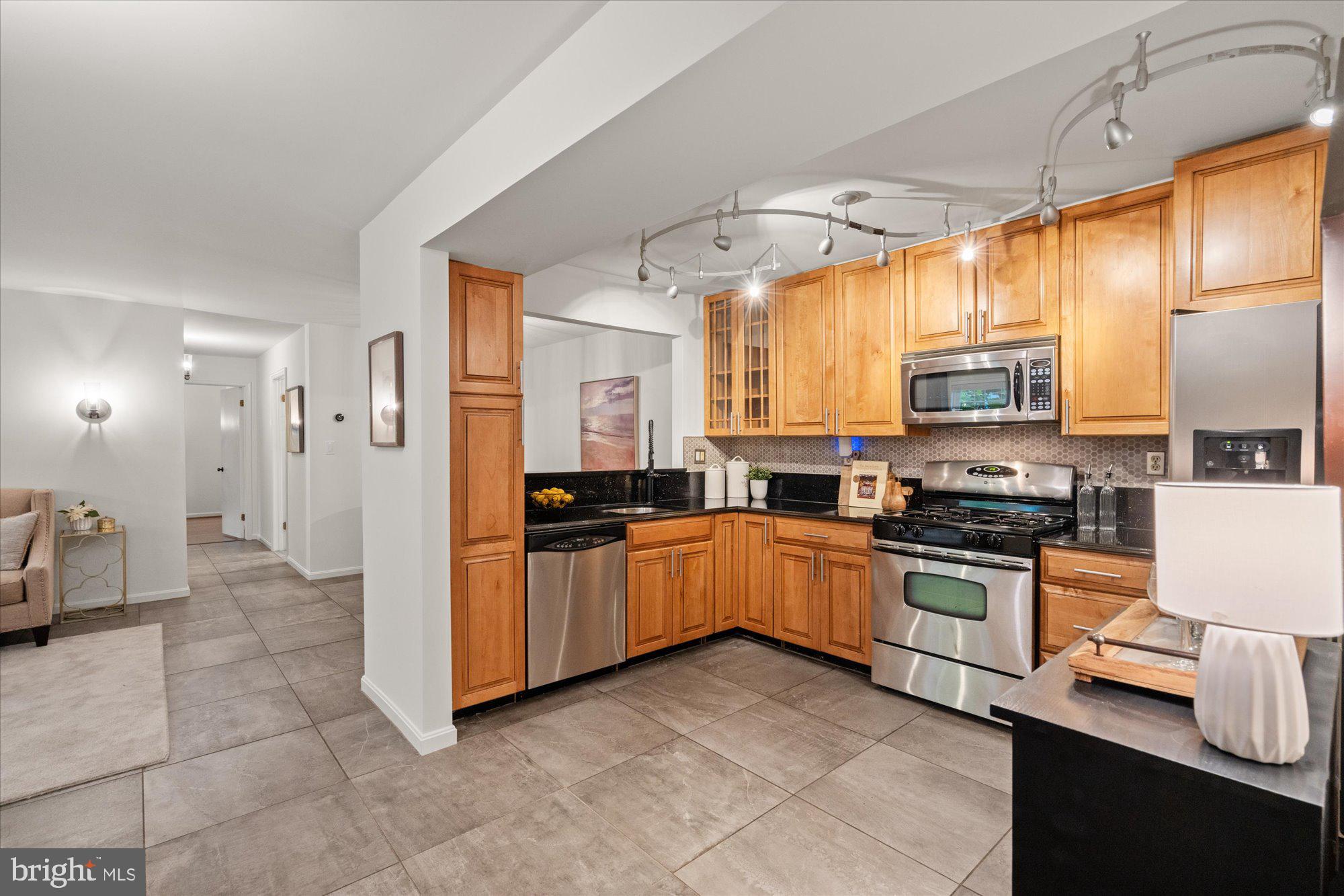 7765 WILLOW POINT DRIVE 7765